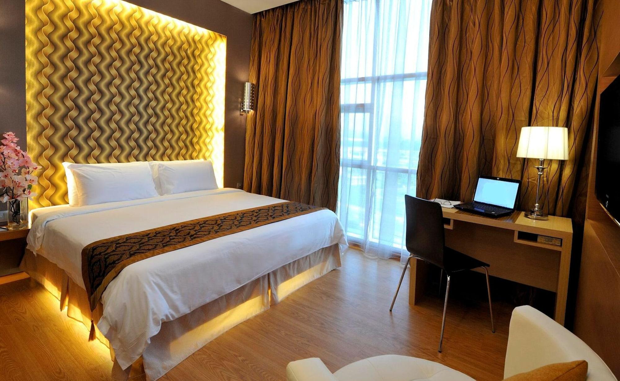 Courtyard Hotel 1Borneo Kota Kinabalu Eksteriør billede