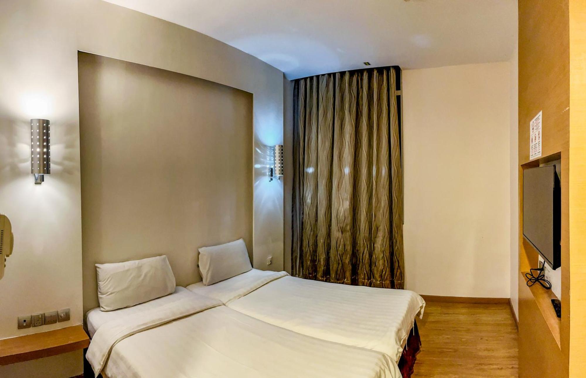 Courtyard Hotel 1Borneo Kota Kinabalu Eksteriør billede