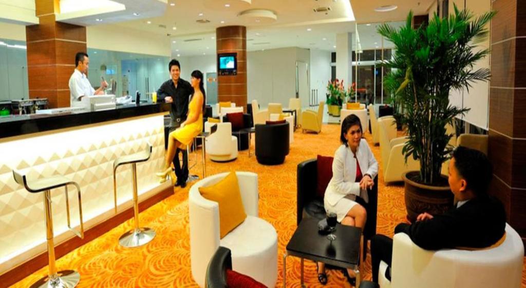 Courtyard Hotel 1Borneo Kota Kinabalu Eksteriør billede